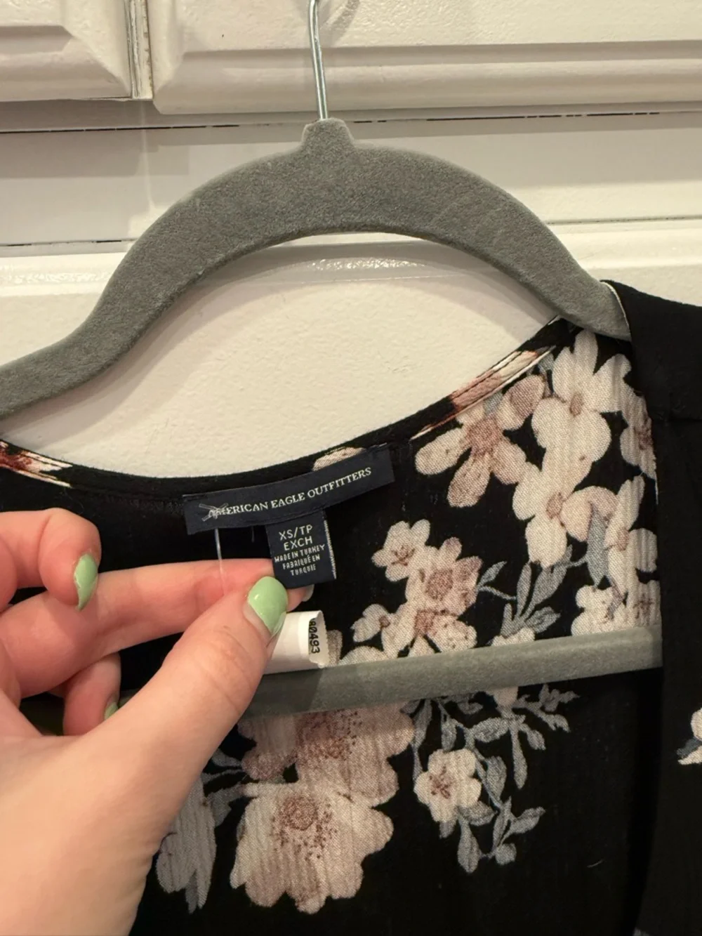 Black Floral Tie-Front Romper - Picture 5 of 6